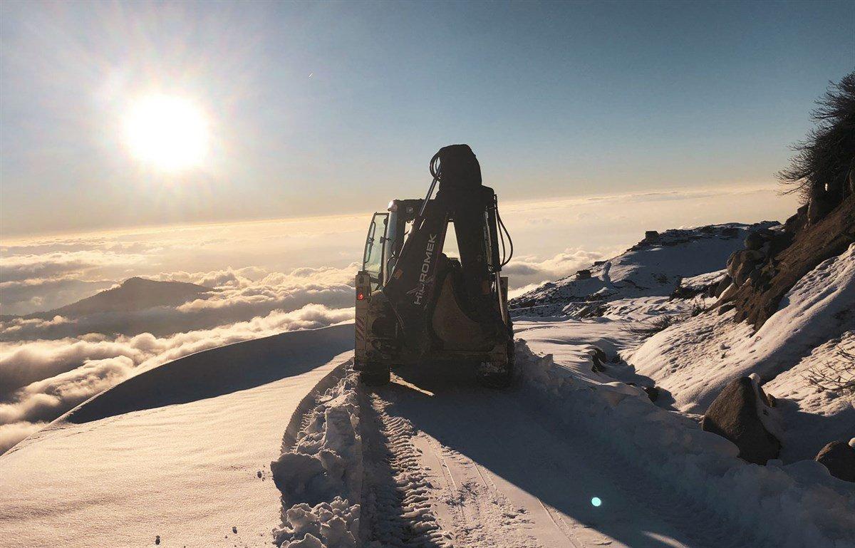 Rize'de karla mücadele çalışmaları titizlikle sürdürülüyor