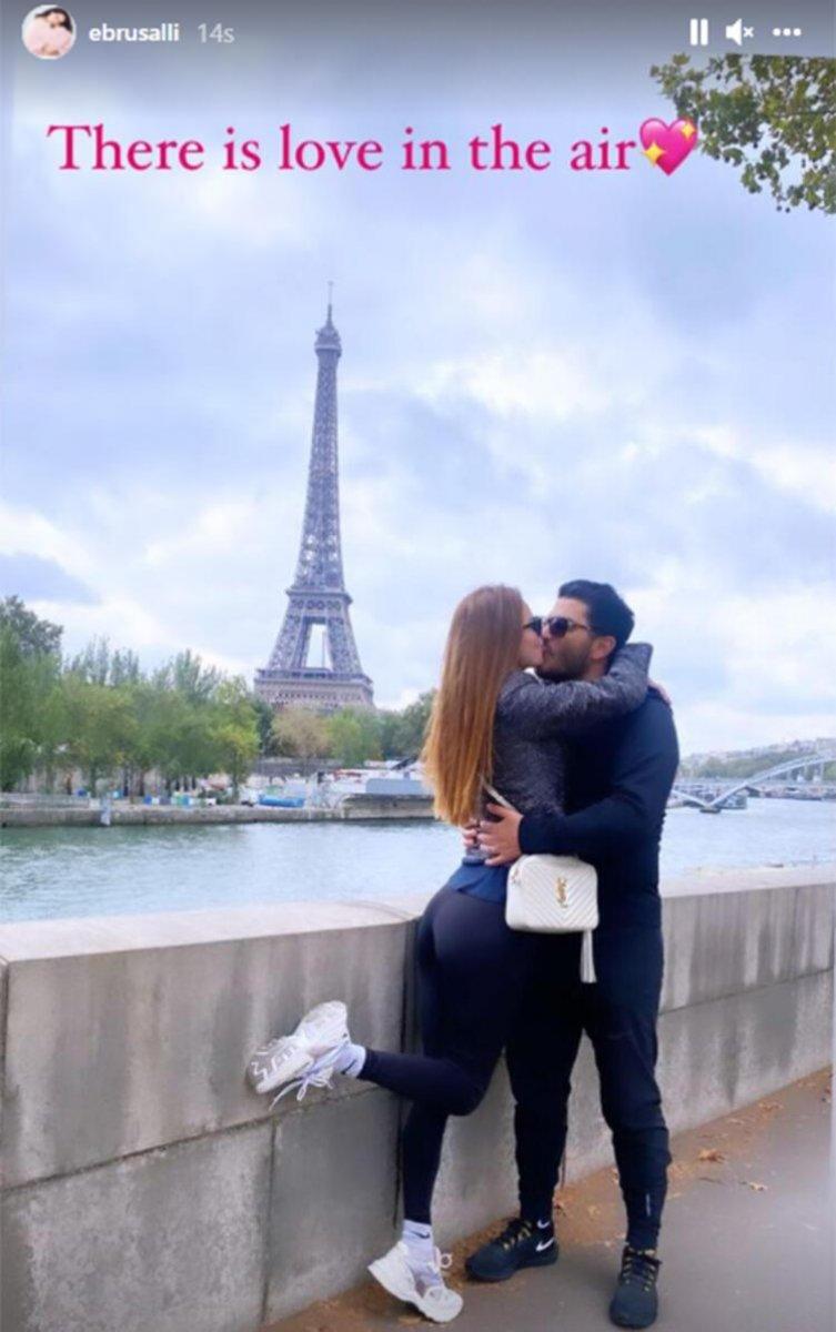 Ebru Şallı ile Uğur Akkuş Paris'te