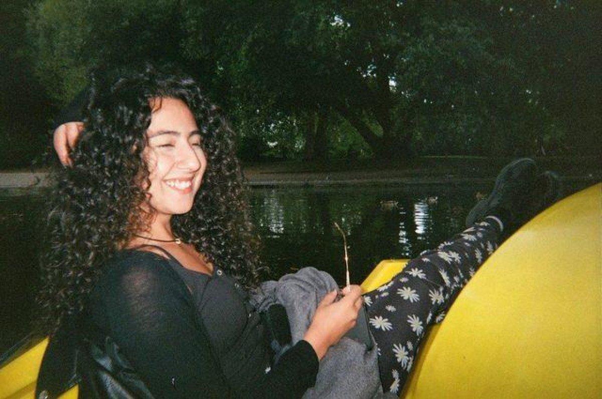 Şevket Çoruh'un kızı Gülenay annesine benziyor