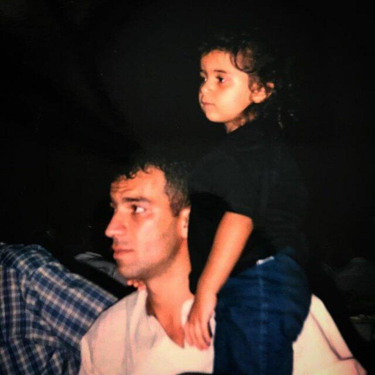 Şevket Çoruh'un kızı Gülenay annesine benziyor