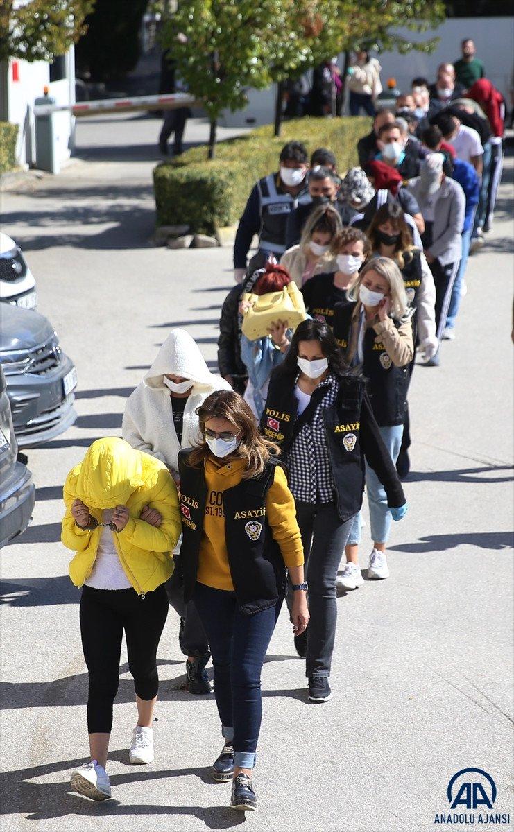 Eskişehir merkezli 6 ilde fuhuş operasyonu yapıldı