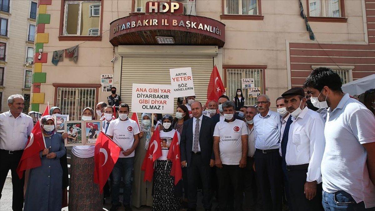 Diyarbakır annesi Koç: 8 sene boyunca evimde taziye var, her gün ağlamak var