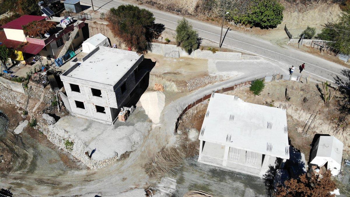 Osmaniye'de afetzedeler yeni evlerine kavuşmayı iple çekiyor