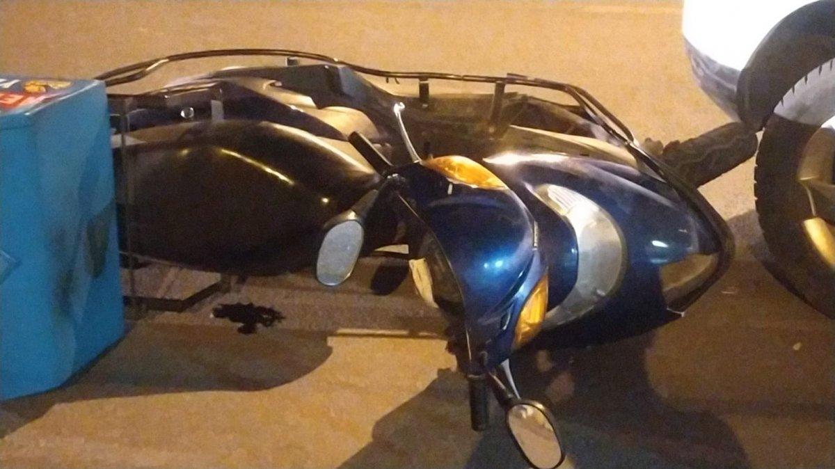 Uşak'ta motosikletle kaza yapan kişi, ekipmanları sayesinde hayata tutundu