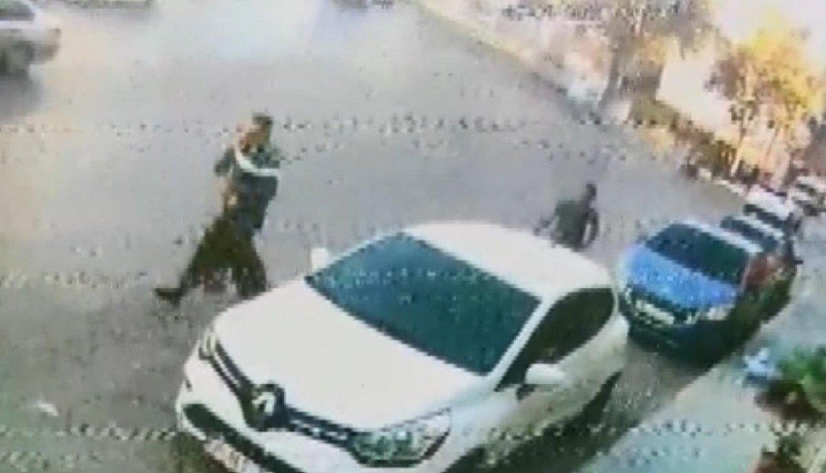 Esenyurt'ta kahvaltıya giden arkadaşların silahlı kavgası