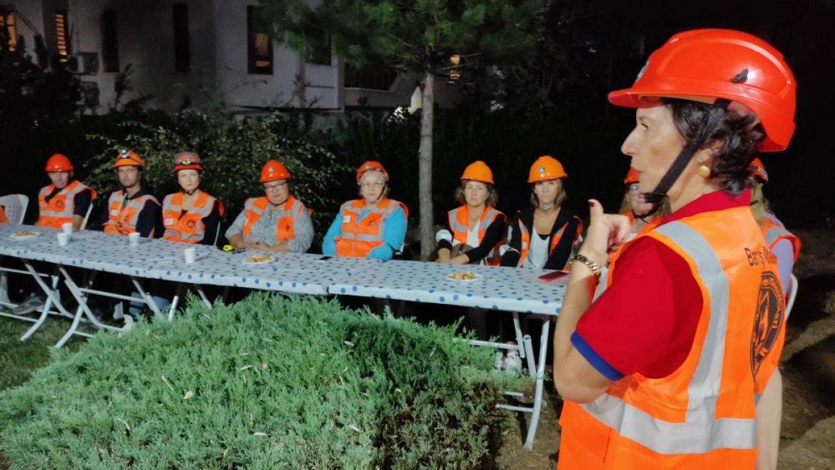 Bursa'da her mahallede afet gönüllüleri yetiştiriliyor