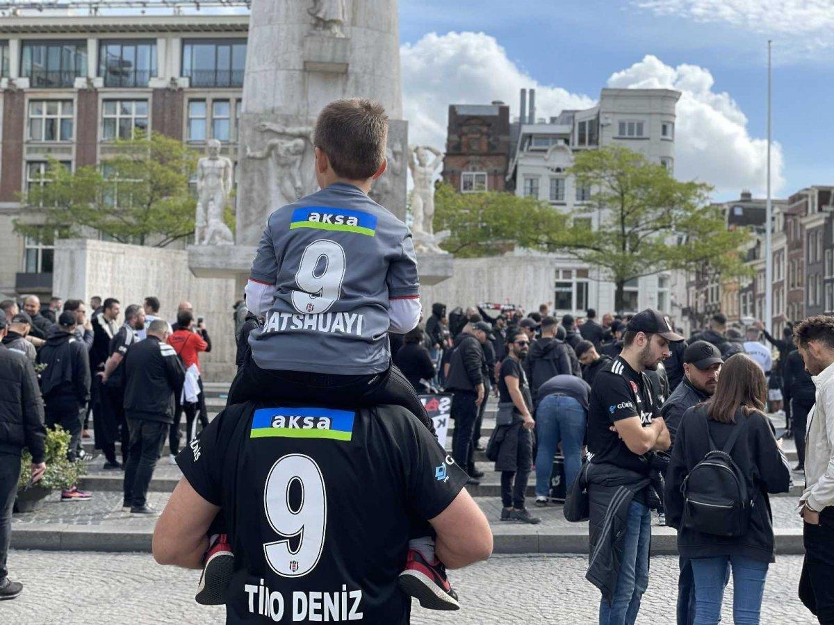 Beşiktaş taraftarı Hollanda'da