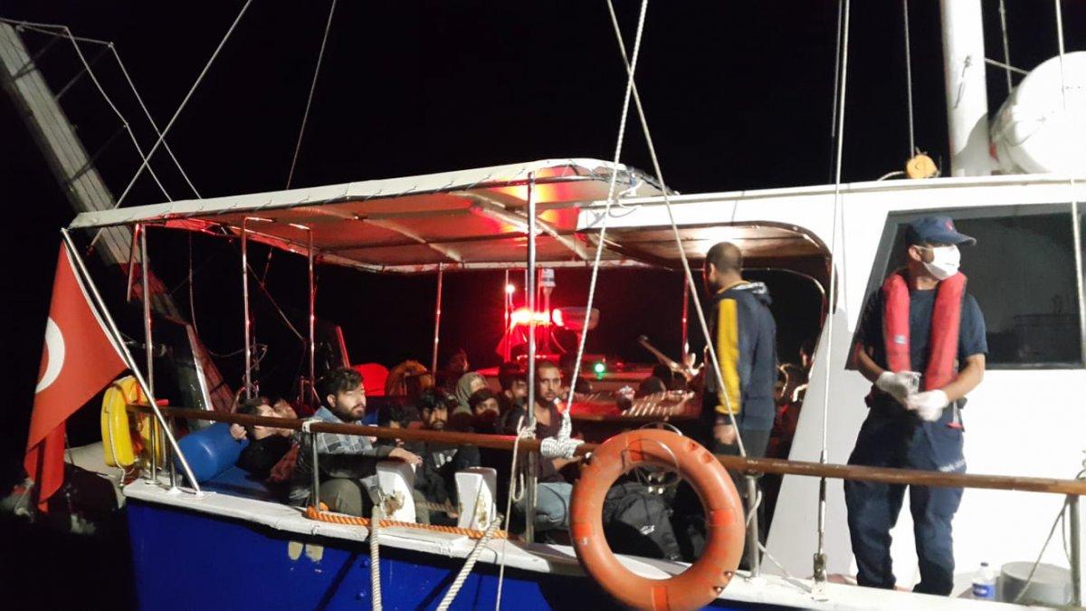 Çanakkale açıklarında 193 düzensiz göçmen yakalandı