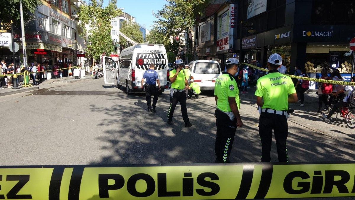 Adıyaman'da 11 yaşındaki öğrenci servisin altında kaldı