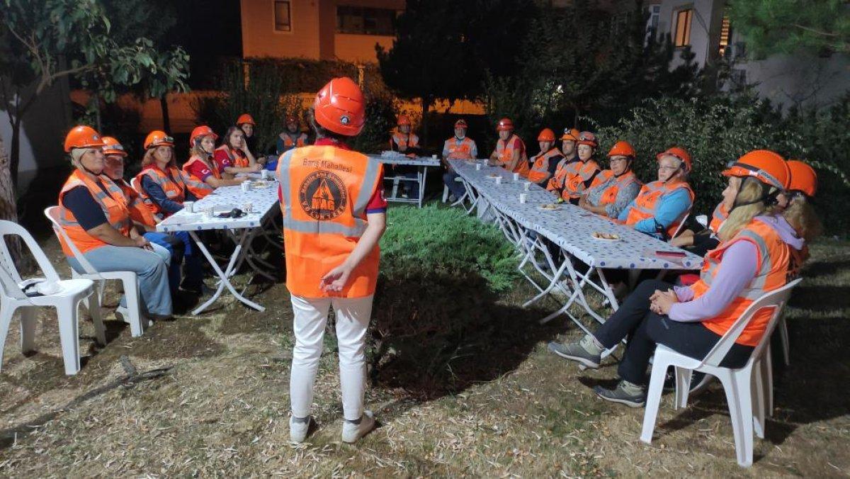 Bursa'da her mahallede afet gönüllüleri yetiştiriliyor