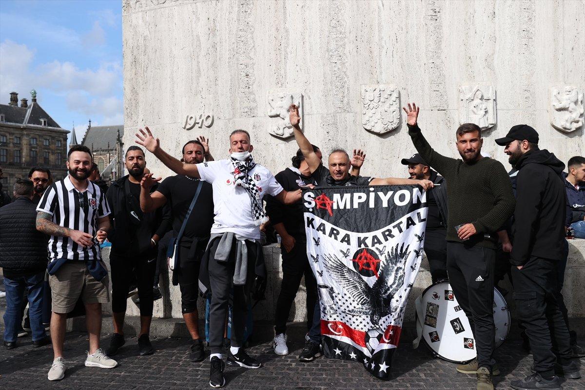 Beşiktaş taraftarı Hollanda'da