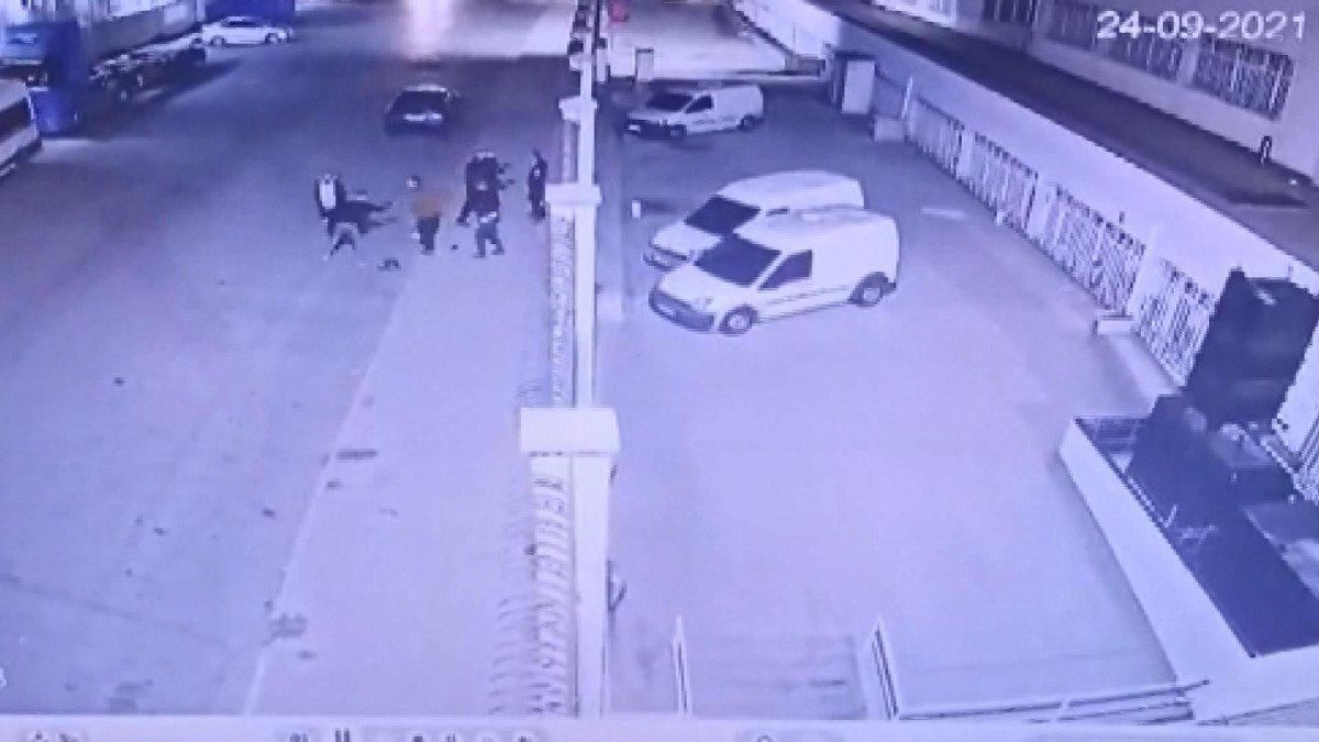 Esenyurt’ta alkol aldığı arkadaşını öldürdü