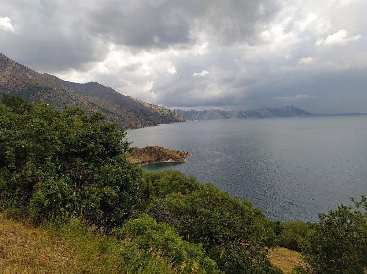 Van Gölü'nden hazırlanan sprey, koronavirüsün yayılmasına engel oluyor