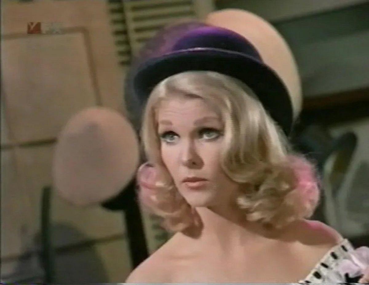 Batman hayranları yasta! Hollywood'un yıldız ismi Jean Hale'den acı haber