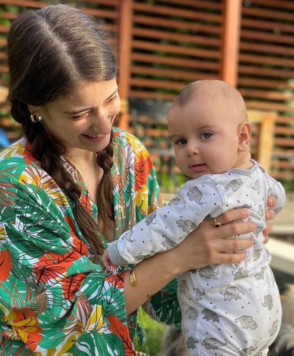 Hazal Kaya: Ali'nin çok az fotoğrafı var