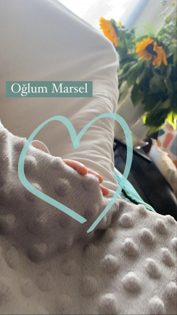 Selen Seyven anne oldu