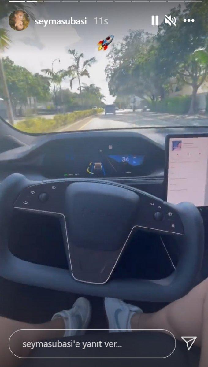 Şeyma Subaşı'nın otonom araçla yolculuğu