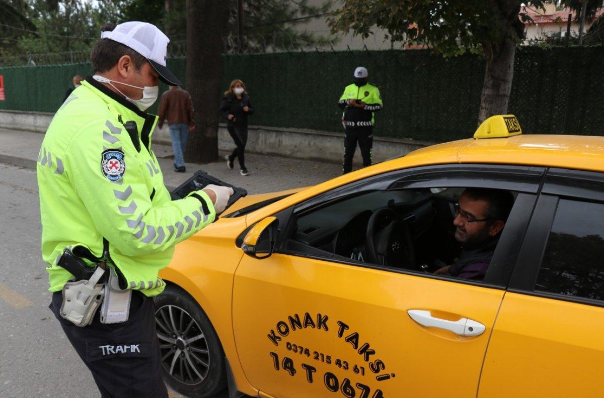 Bolu’da trafik ekipleri, taksimetre açmayan sürücülere ceza kesti