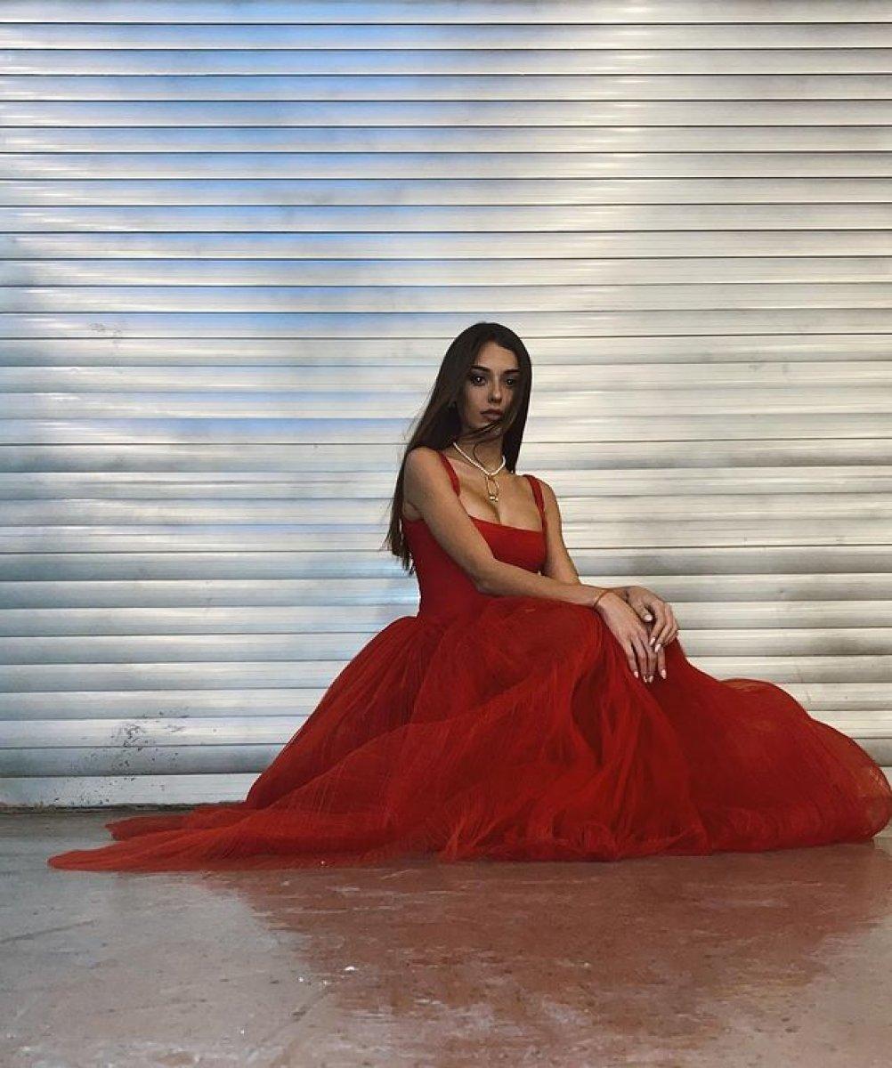 Dilan Çicek Deniz'in İngilizcesi