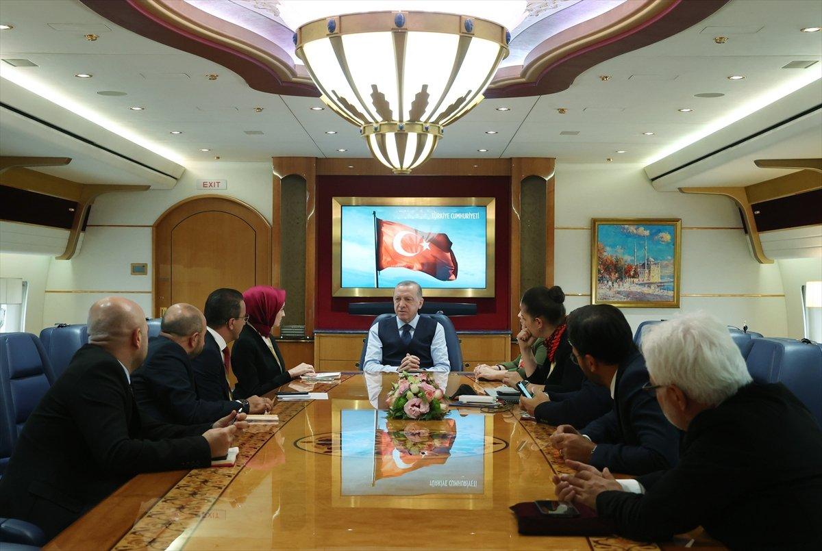 Cumhurbaşkanı Erdoğan'dan Soçi dönüşü önemli mesajlar