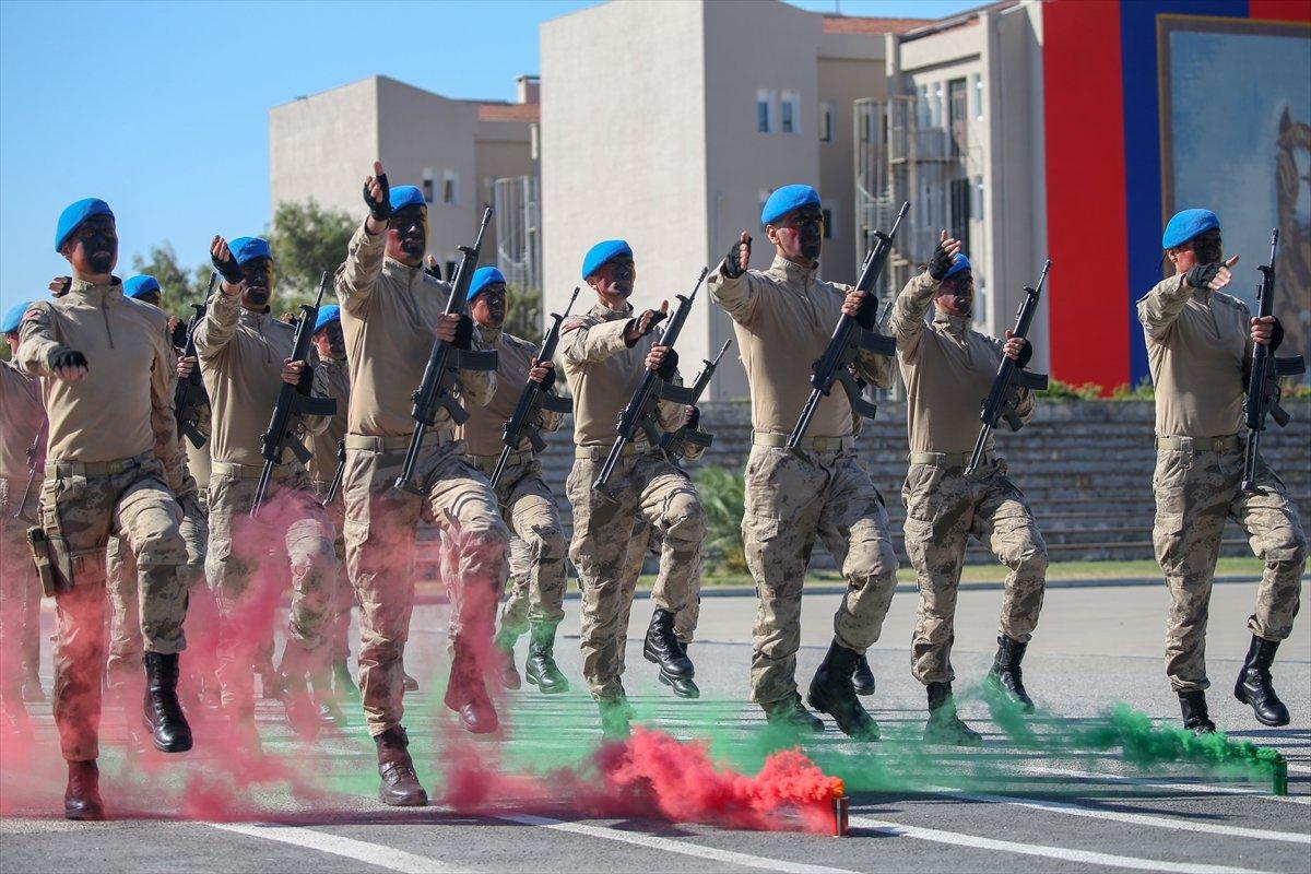 İzmir'de subay adayları yemin etti
