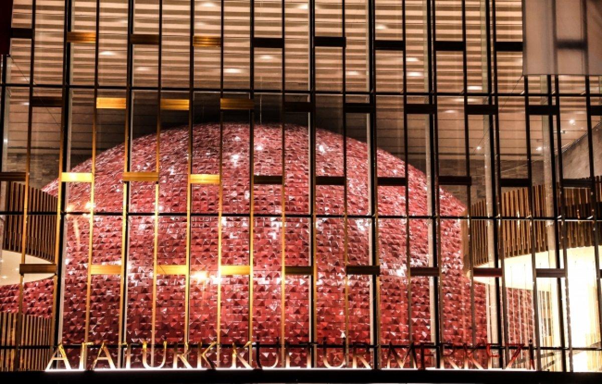 Atatürk Kültür Merkezi'nin yeni tabelası asıldı