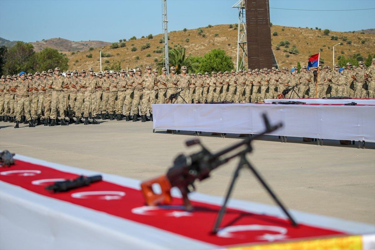 İzmir'de subay adayları yemin etti