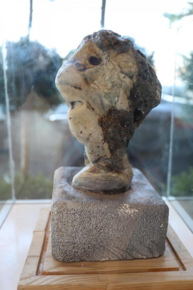 Muğlalı çoban, insana benzeyen 3'üncü taş sergisini açtı