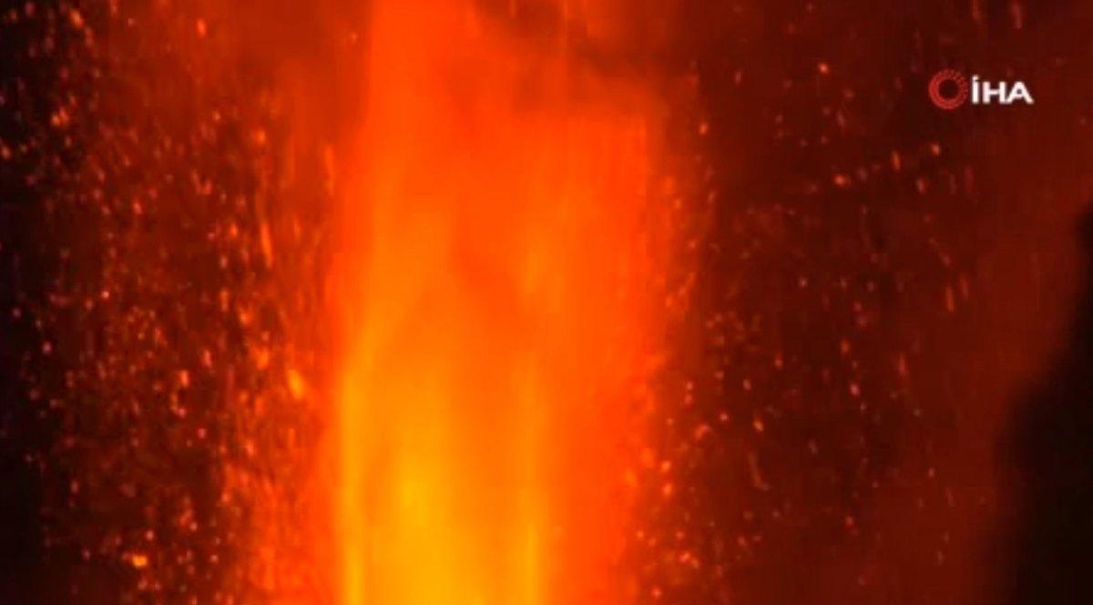 İspanya'da yanardağ patlaması: Lavlar denize akmaya devam ediyor