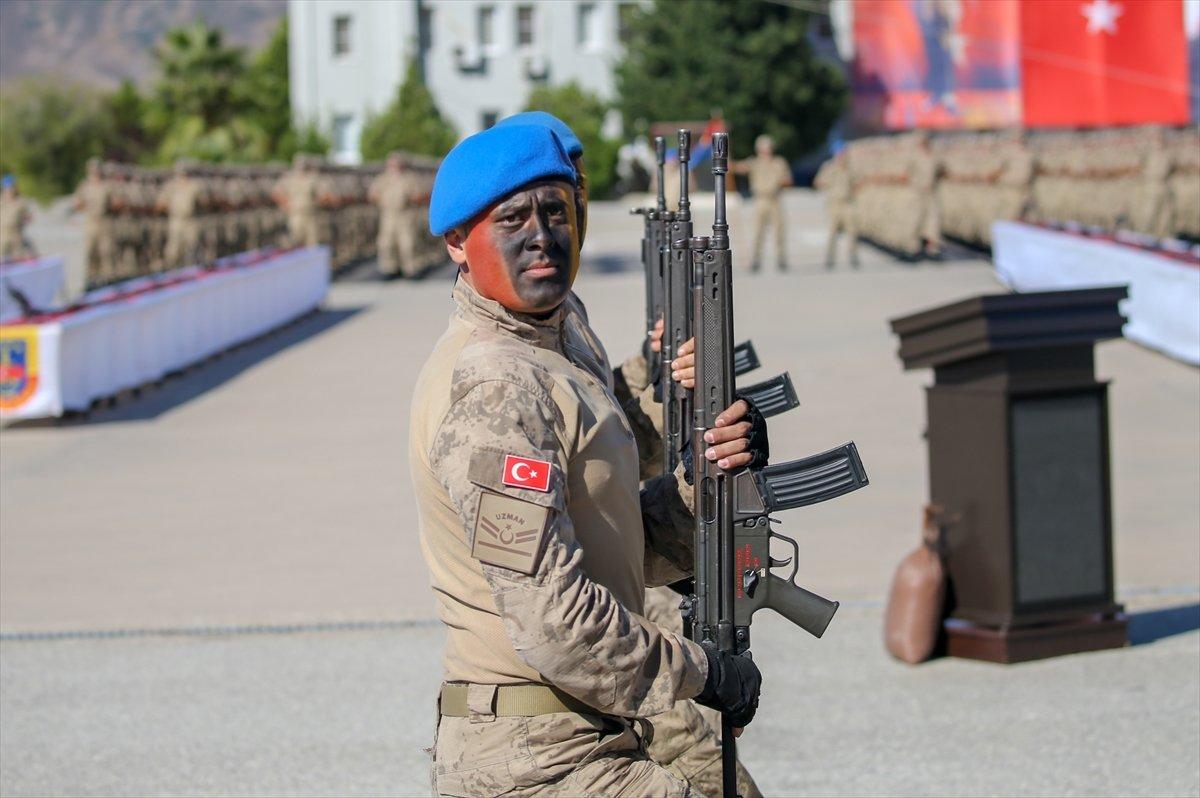 İzmir'de subay adayları yemin etti