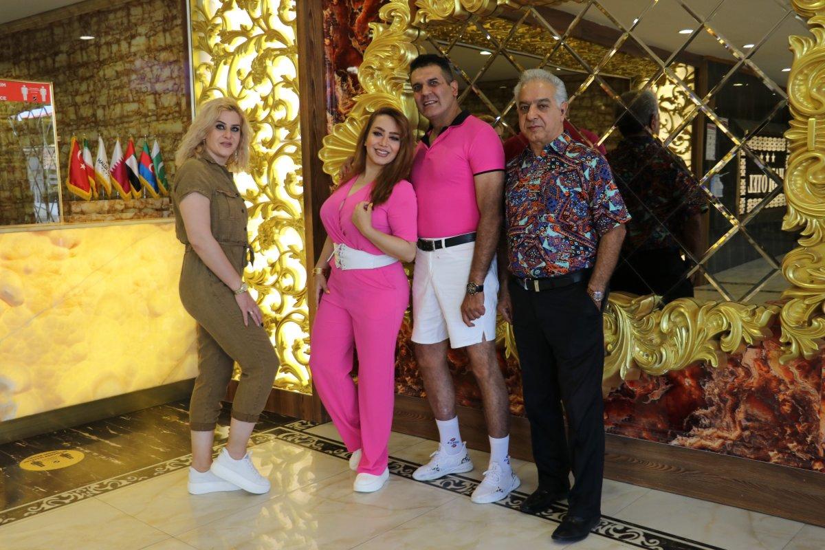 İranlıların Van’a gelişi esnafın yüzünü güldürdü