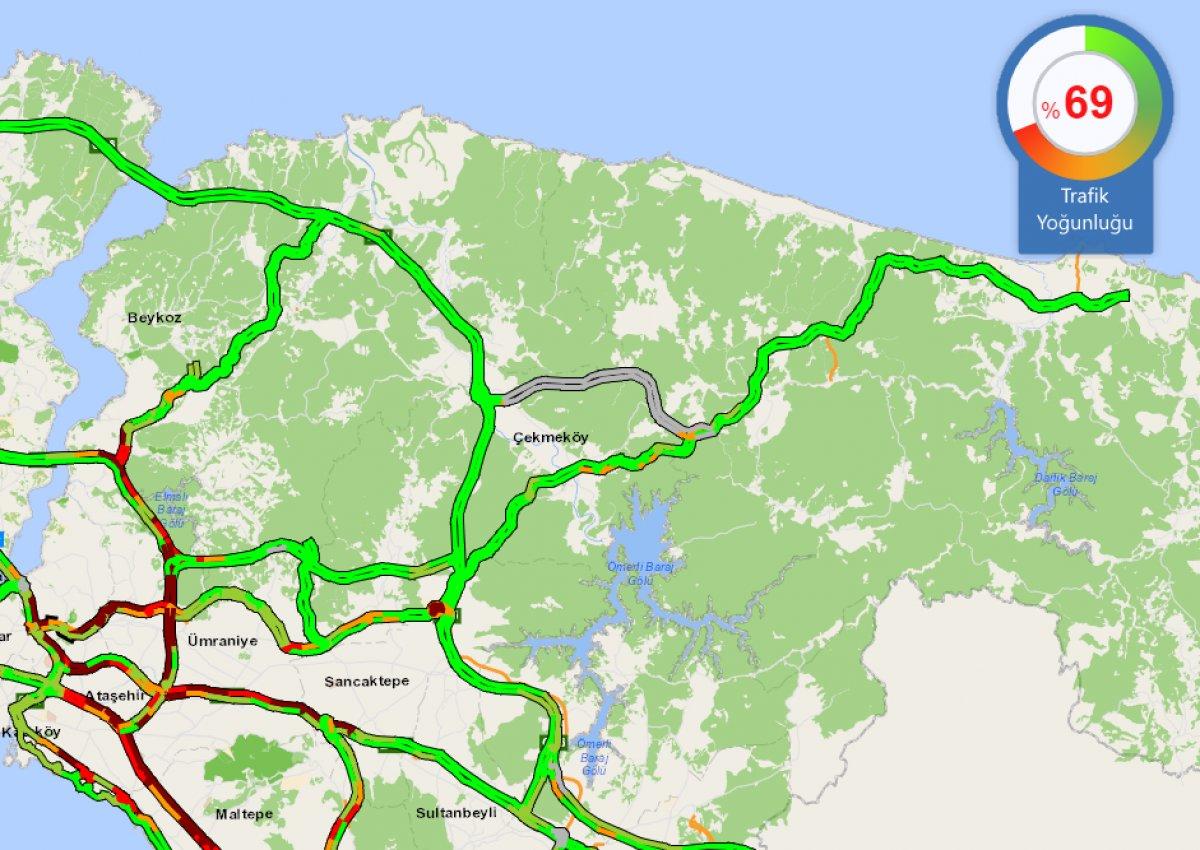 İstanbul'da haftanın son iş günü trafik yüzde 70'e yaklaştı