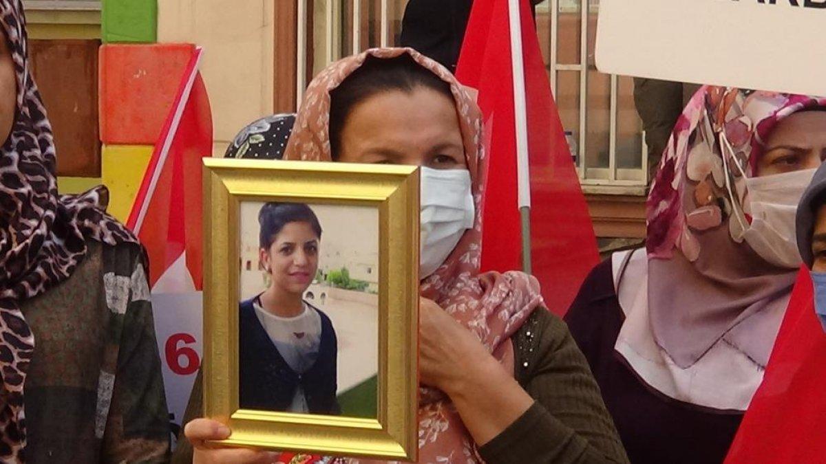 Diyarbakır annelerinin evlat nöbetine yeni bir anne daha katıldı