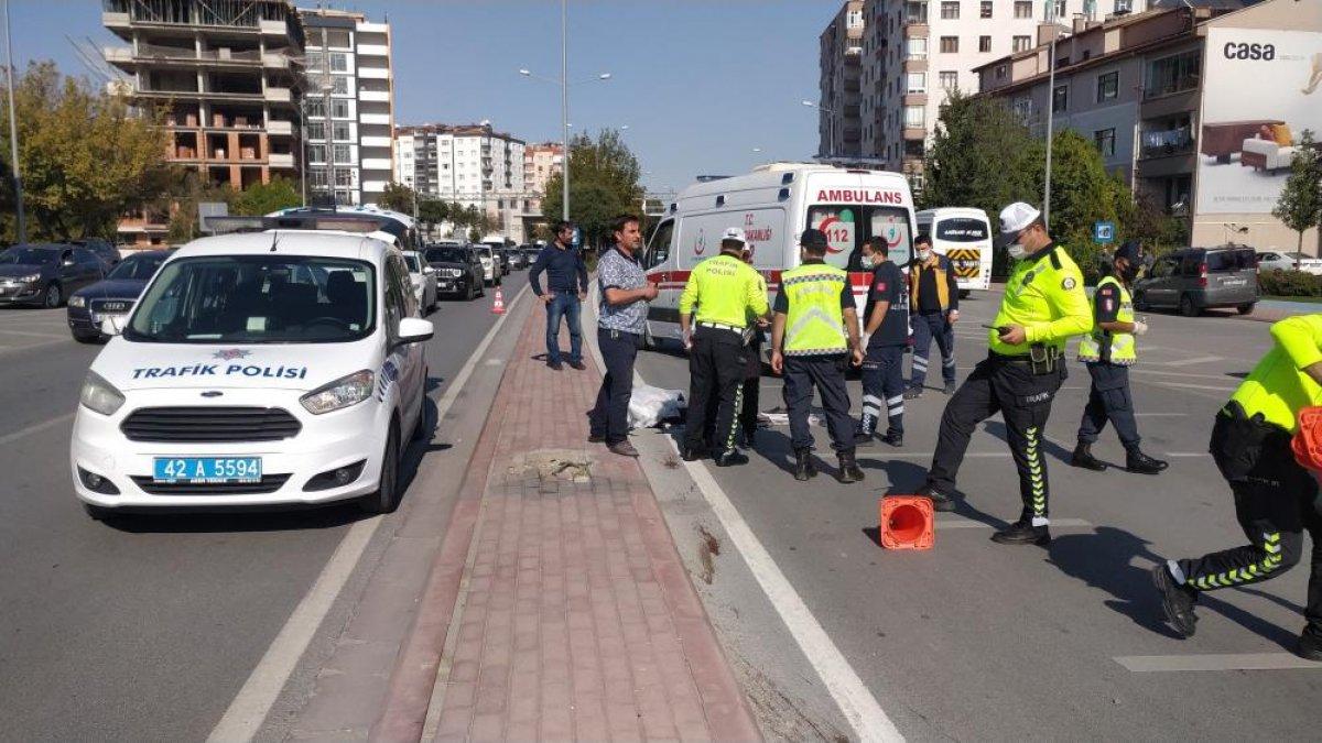 Konya'da eşini kazada kaybeden kadının feryadı yürek burktu