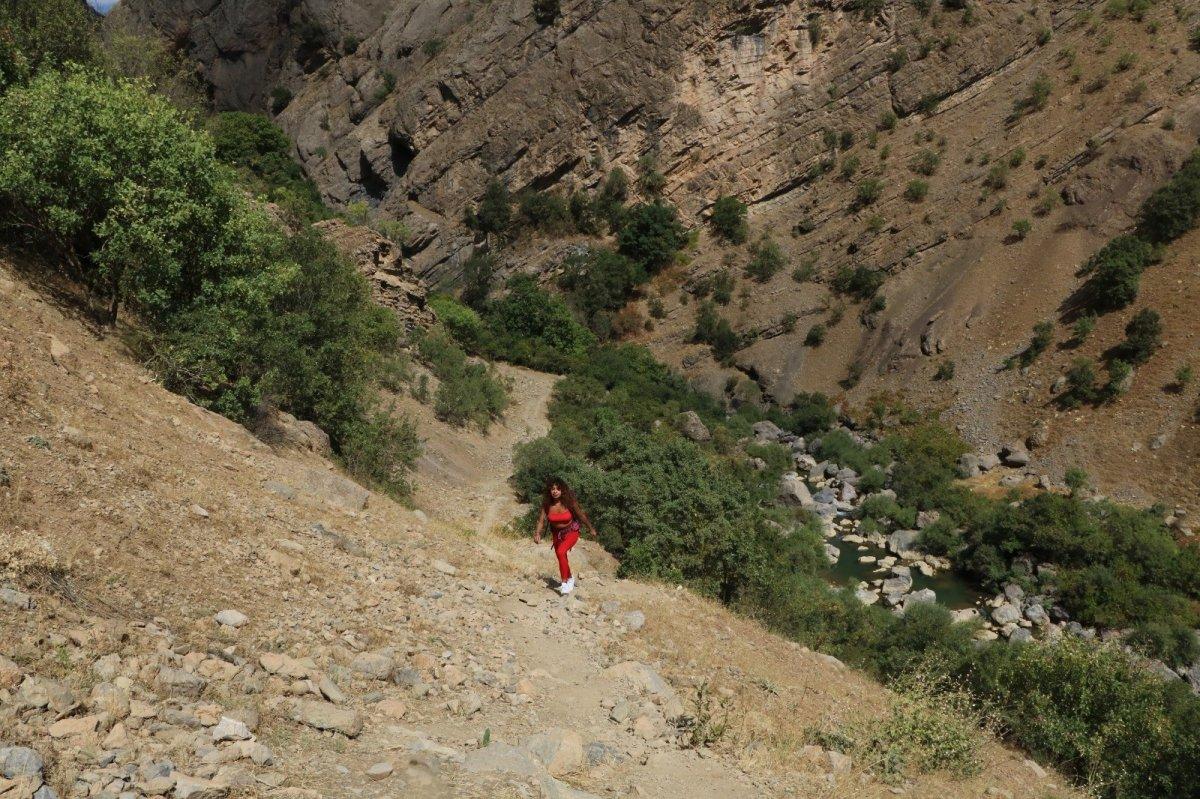 Terörden arınan Kato Dağı'nda büyüleyen şelale