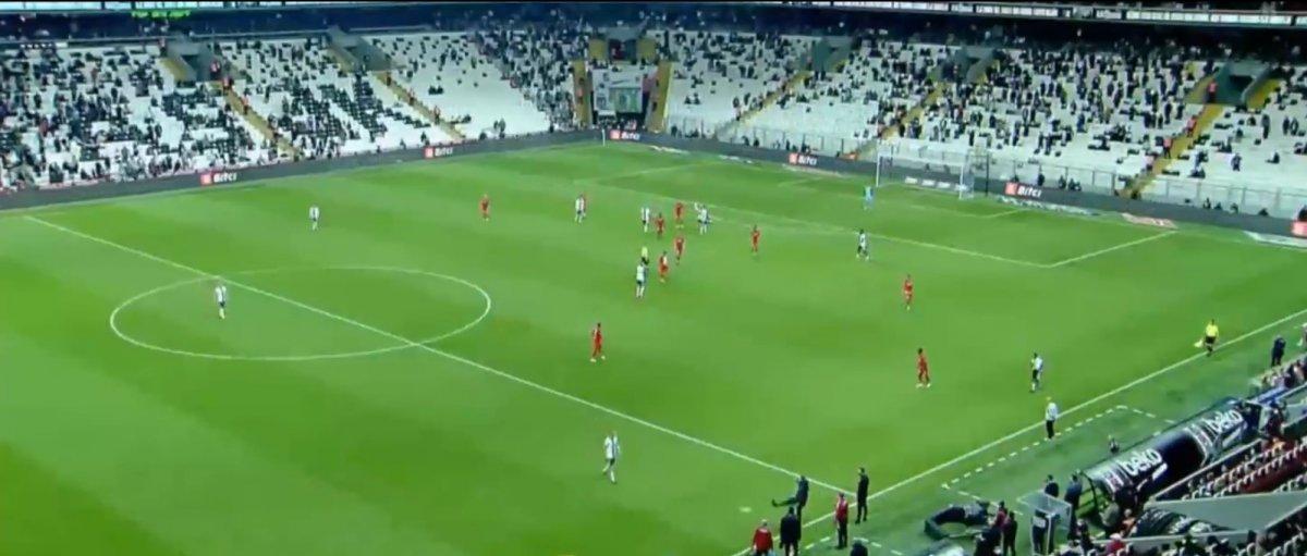 Sergen Yalçın kırmızı kart gördü