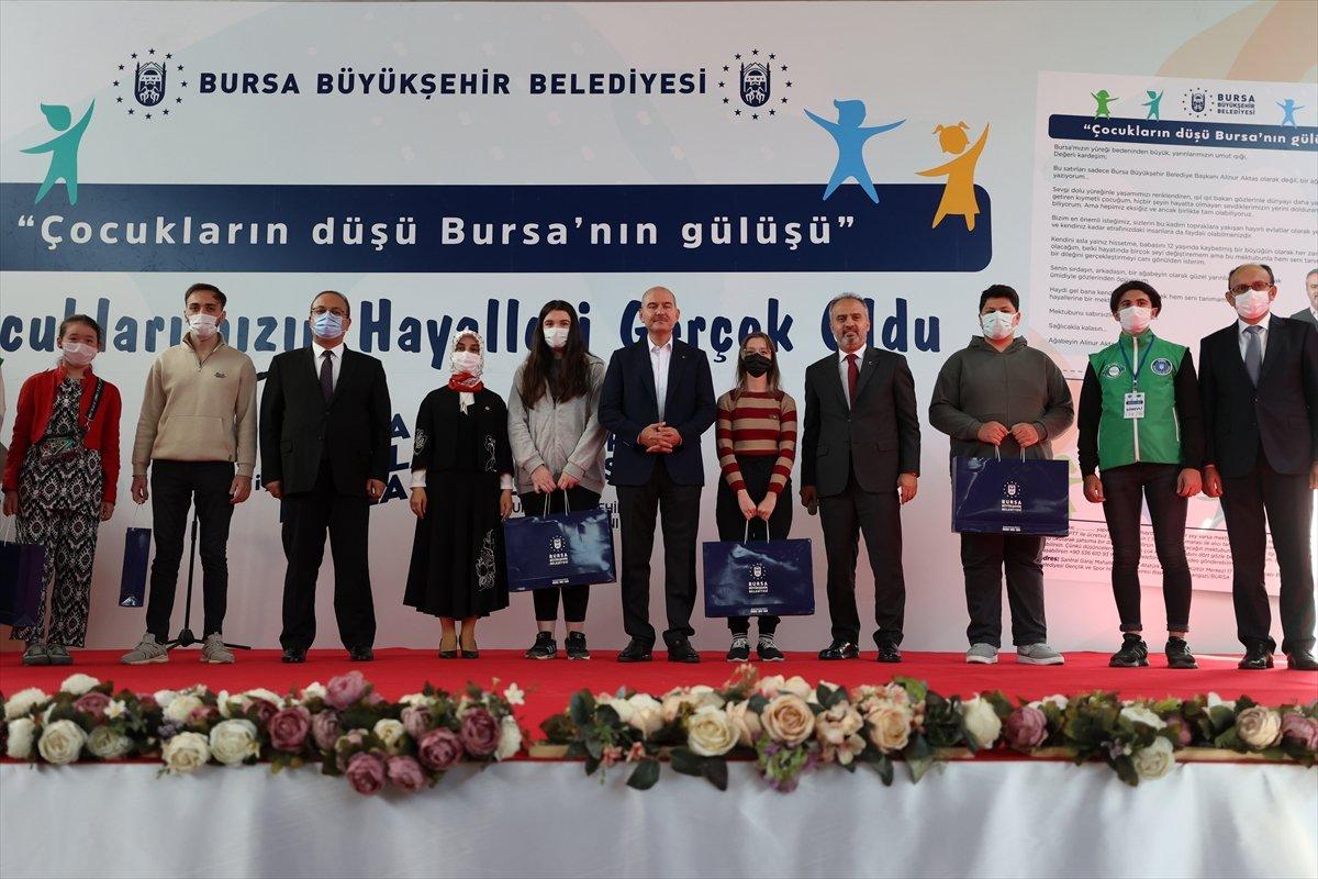 Süleyman Soylu, Bursa'da yetim ve öksüz çocuklarla buluştu