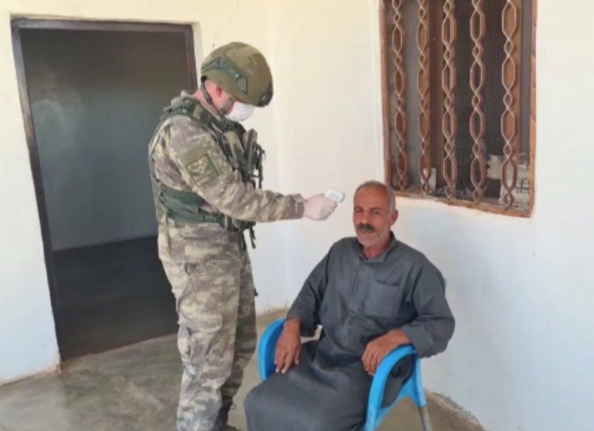 Mehmetçikten Suriye'de yardım eli