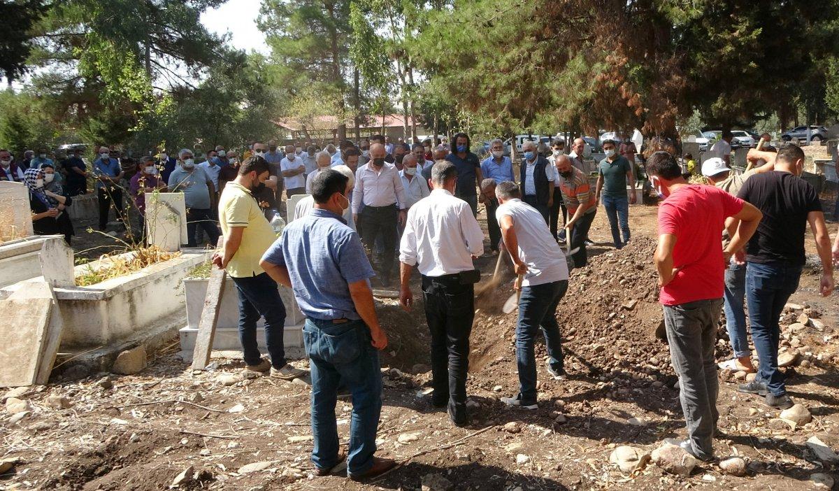 Ayşe Hatun Önal'ın annesi vefat etti