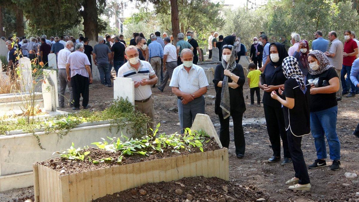 Ayşe Hatun Önal'ın annesi vefat etti