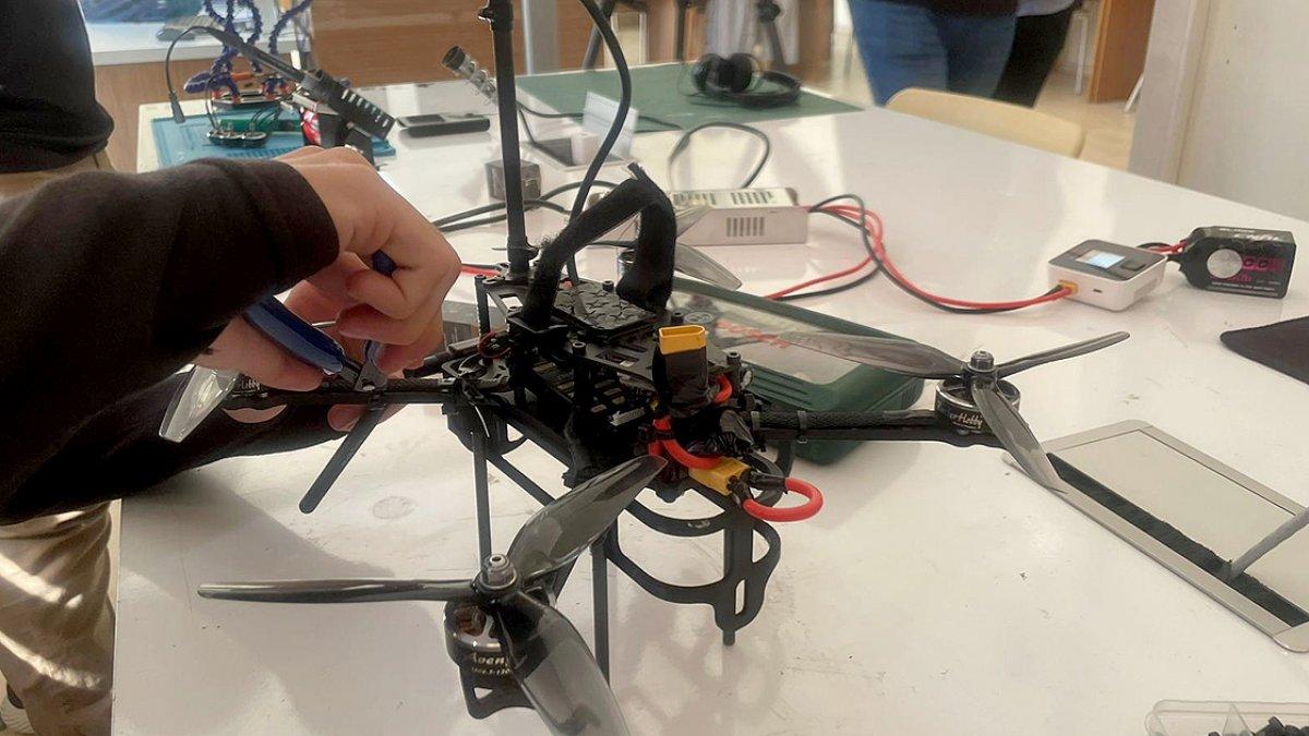 TEKNOFEST birincisi öğrenciler ilerde savunma sanayiinde görev almak istiyor