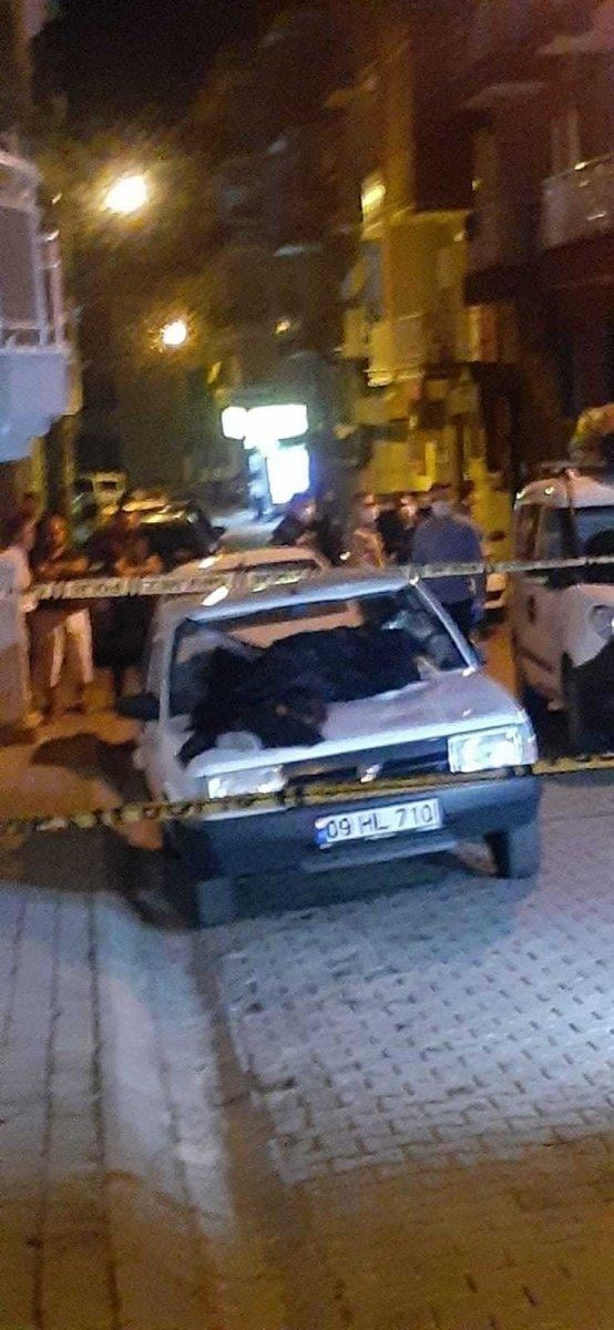 Aydın'da balkondan yoldaki aracın üstüne düşen şahıs yaşamını yitirdi