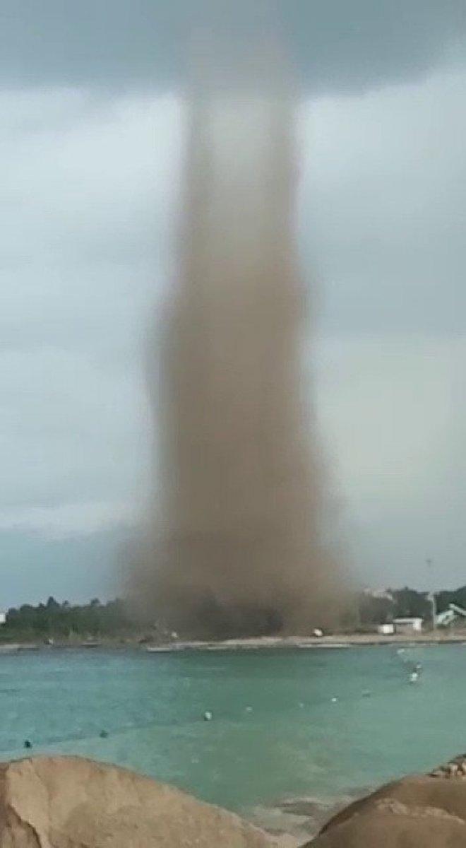 Hatay’da, deniz üstünde hortum oluştu