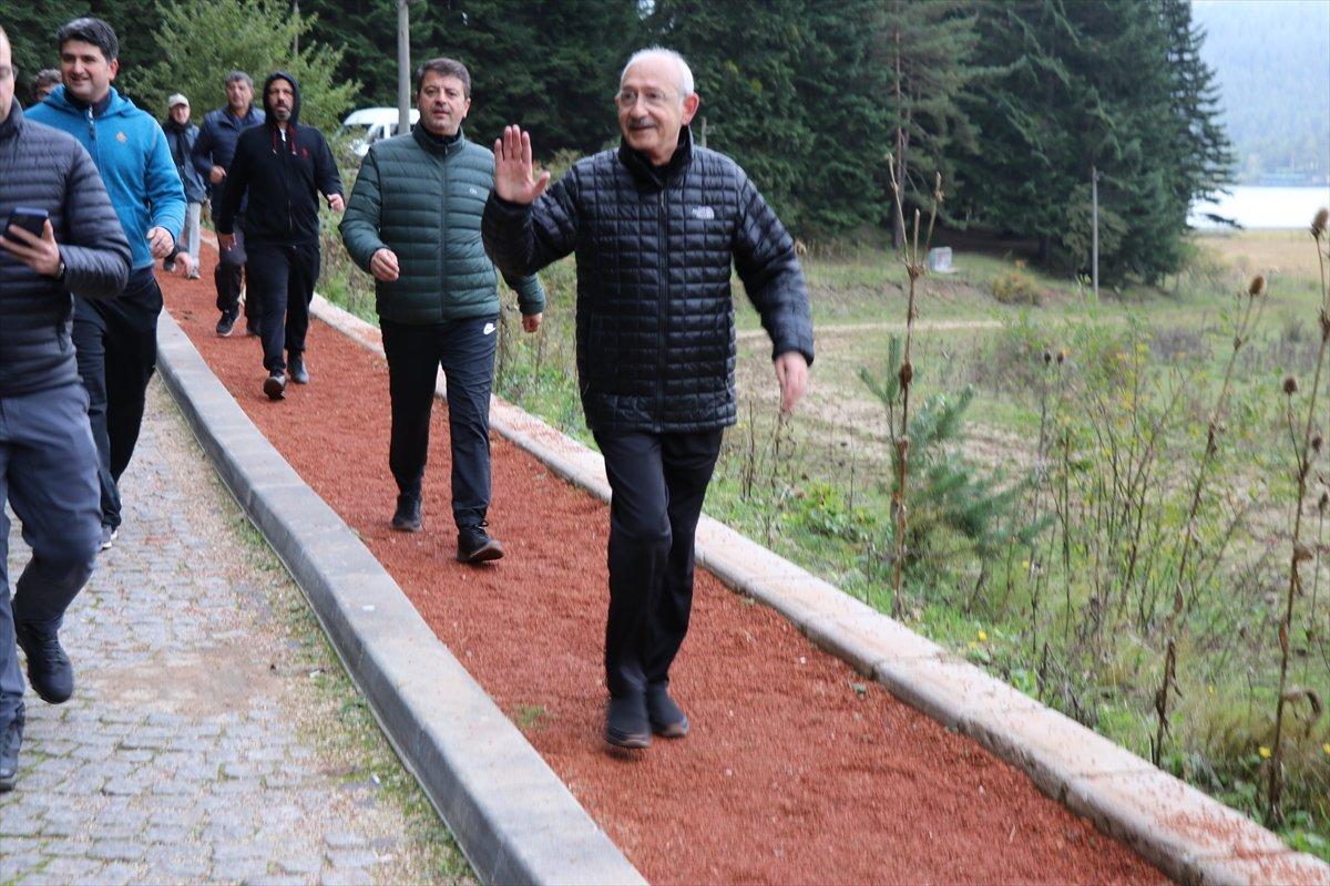 Kemal Kılıçdaroğlu, Abant Gölü'nde yürüyüş yaptı