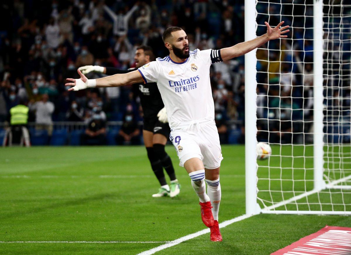 Benzema sezona bomba gibi başladı