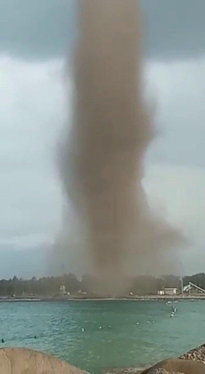 Hatay’da, deniz üstünde hortum oluştu