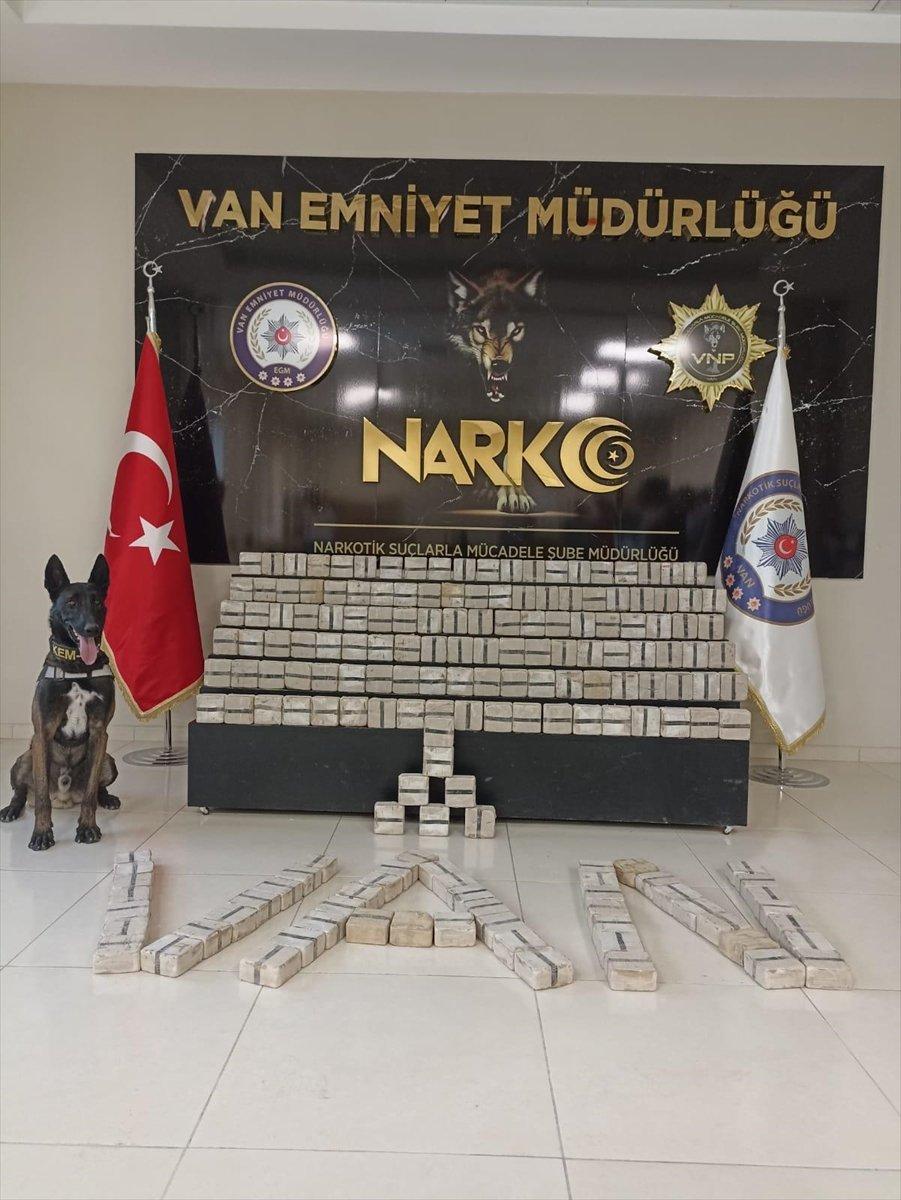 Van’da, 108 kilo 222 gram uyuşturucu ele geçirildi