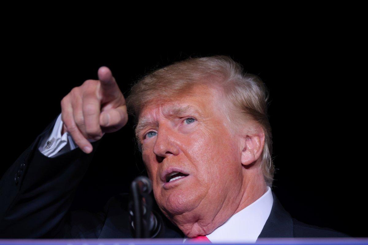 Trump, Twitter hesabının açılması için dava açtı