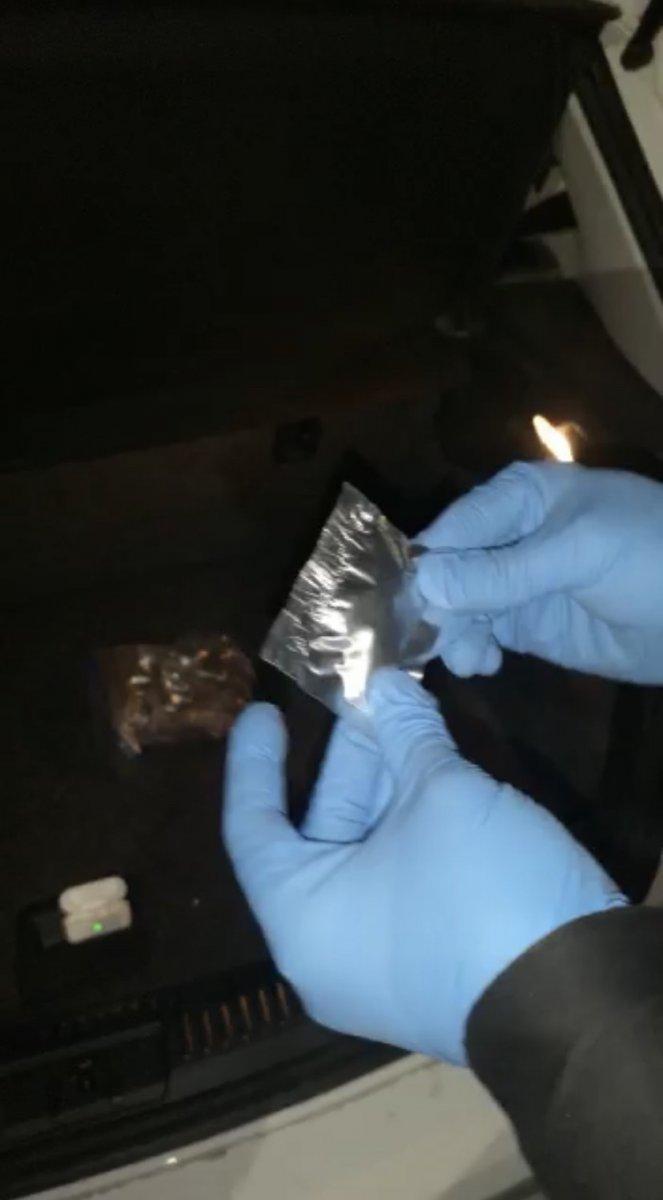 İstanbul'da aracın mıknatıslı plakalığından kokain çıktı