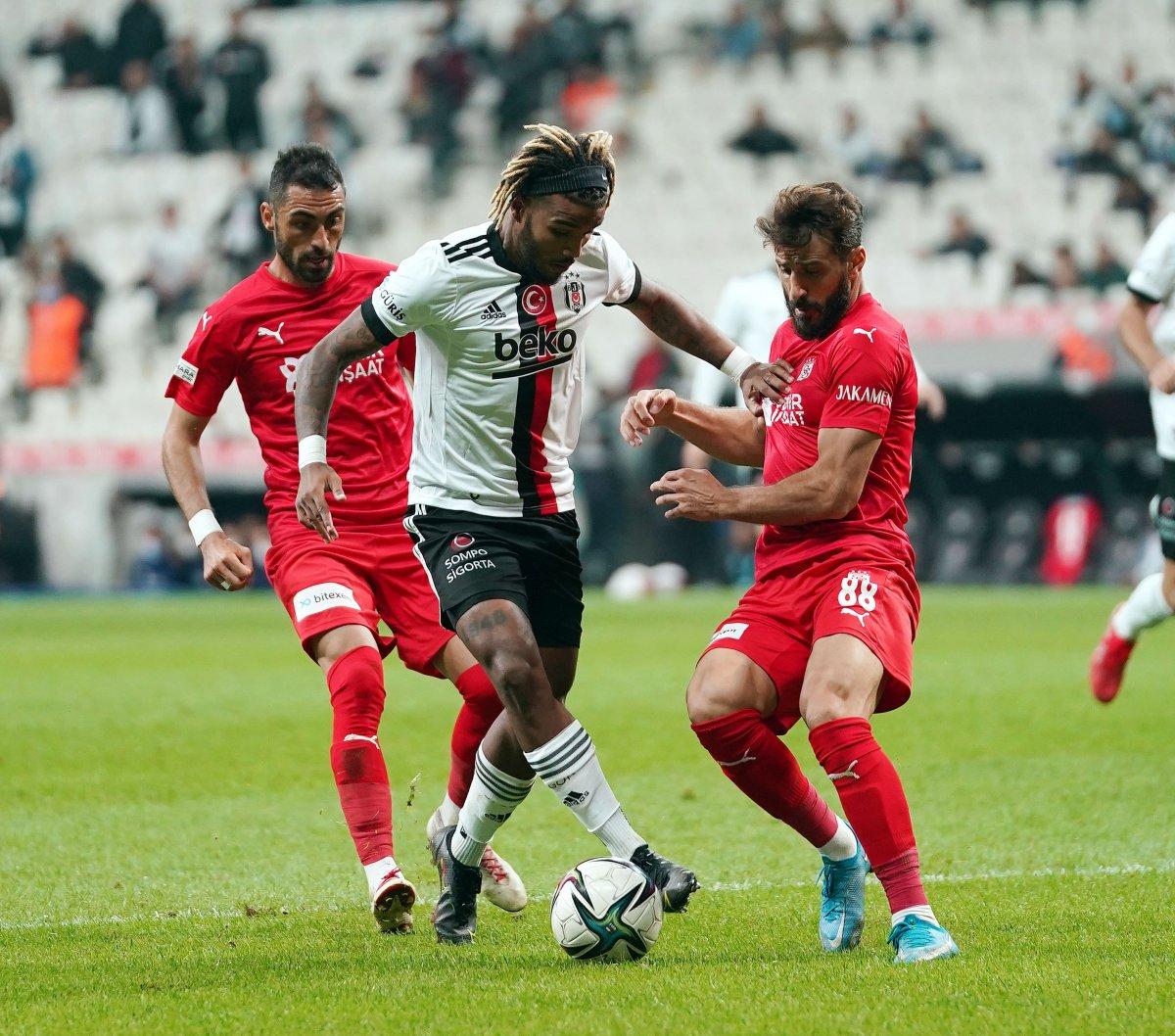 Rosier, 2021'in en çok asist yapan savunma oyuncusu oldu